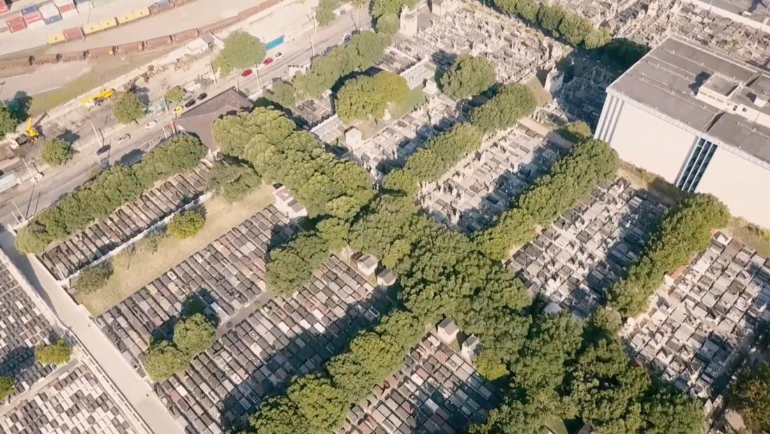 Cementerio en Brasil por el coronavirus