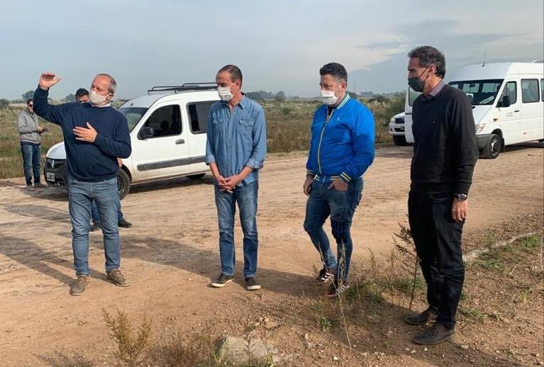 Gabriel Katopodis y Gustavo Menéndez, visita a Merlo