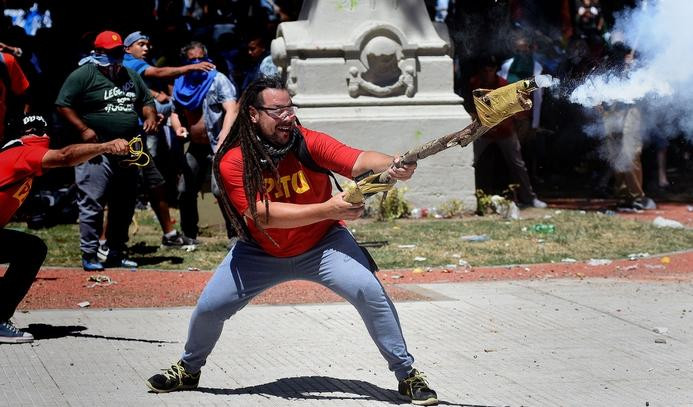 Sebastián Romero, hombre del mortero