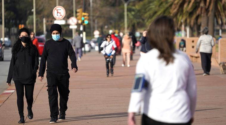 Coronavirus en el mundo, tapabocas, REUTERS