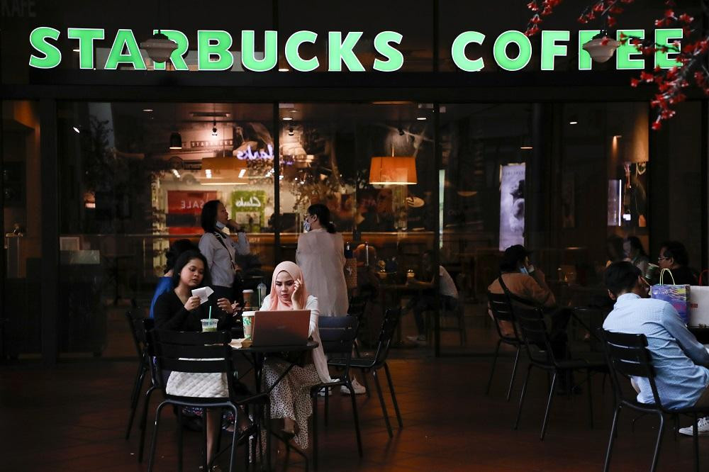 Starbucks, Reuters