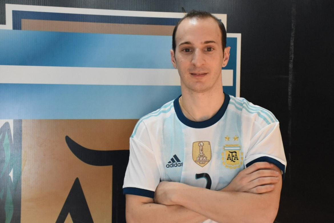 Leandro Cuzzolino, capitán de la Selección argentina de Futsal campeona del mundo, TWITTER
