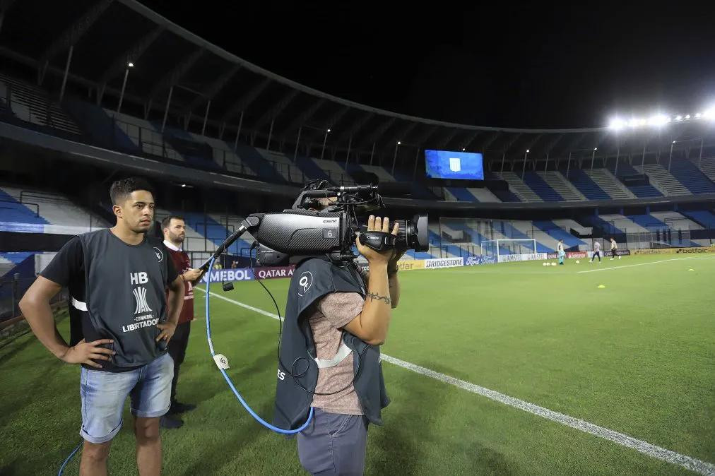 Estadio de Fútbol, camarógrafo, NA