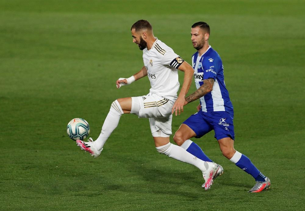 Benzema, Real Madrid vs. Alavés, Reuters	