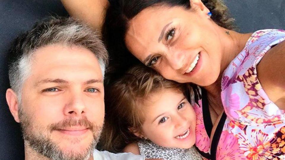 María Fernanda Callejón y su familia, Foto Revista Caras