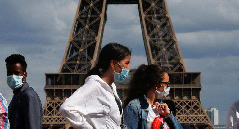 Coronavirus en Francia, París, Torre Eiffel, REUTERS