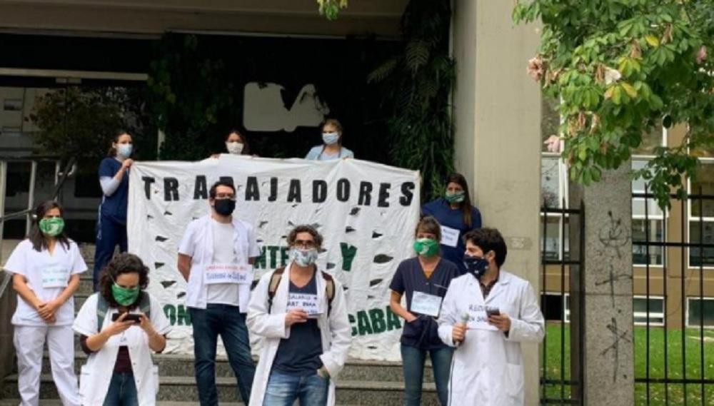 Homenajes por enfermeros fallecidos por COVID-19 en el Hospital Durand, Télam