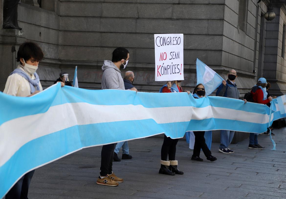 Manifestantes que se oponen a la reforma judicial impulsada por el oficialismo, Agencia NA