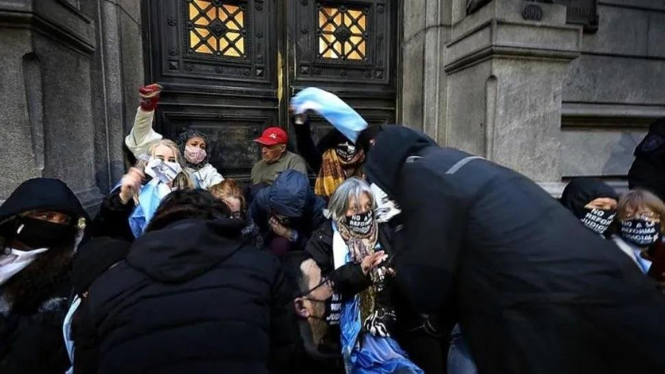 Protestas en el congreso de La Nación