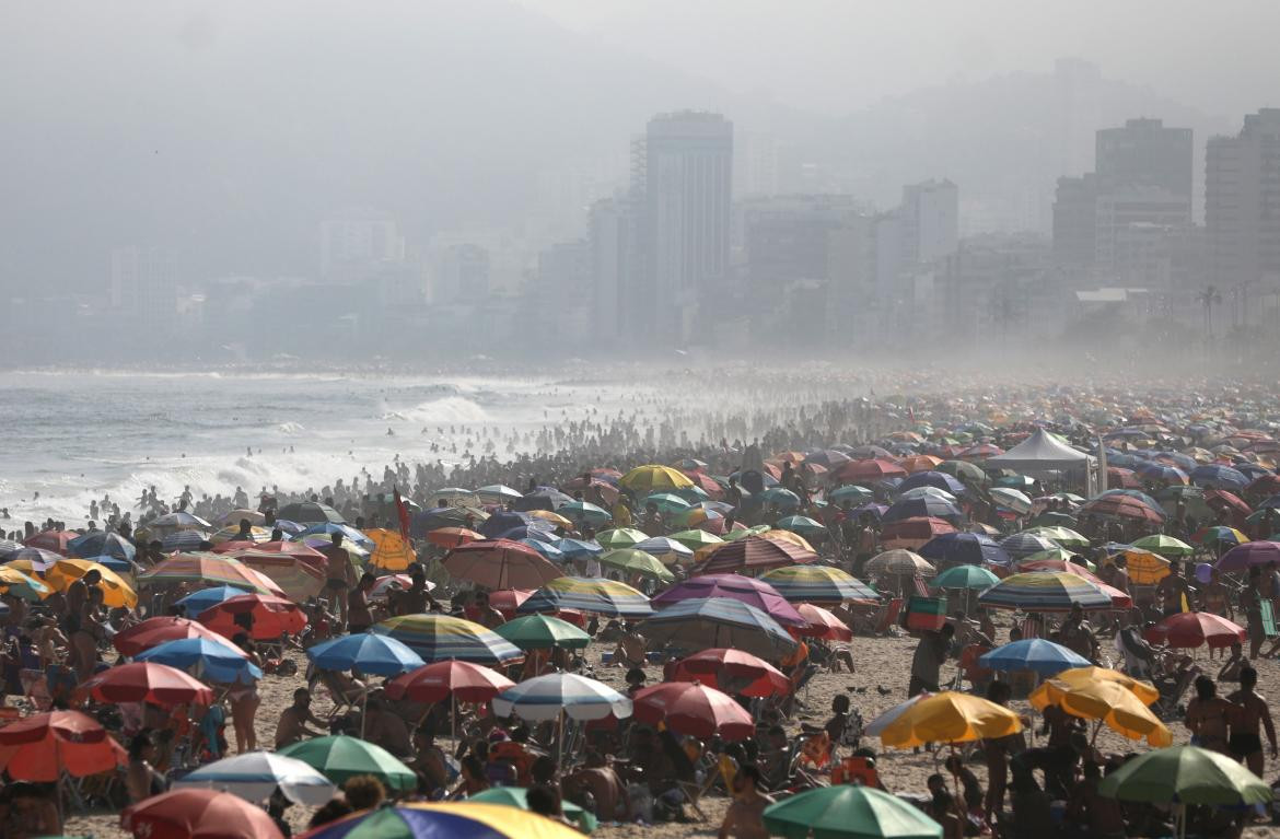 Playas en Brasil, coronavirus, REUTERS