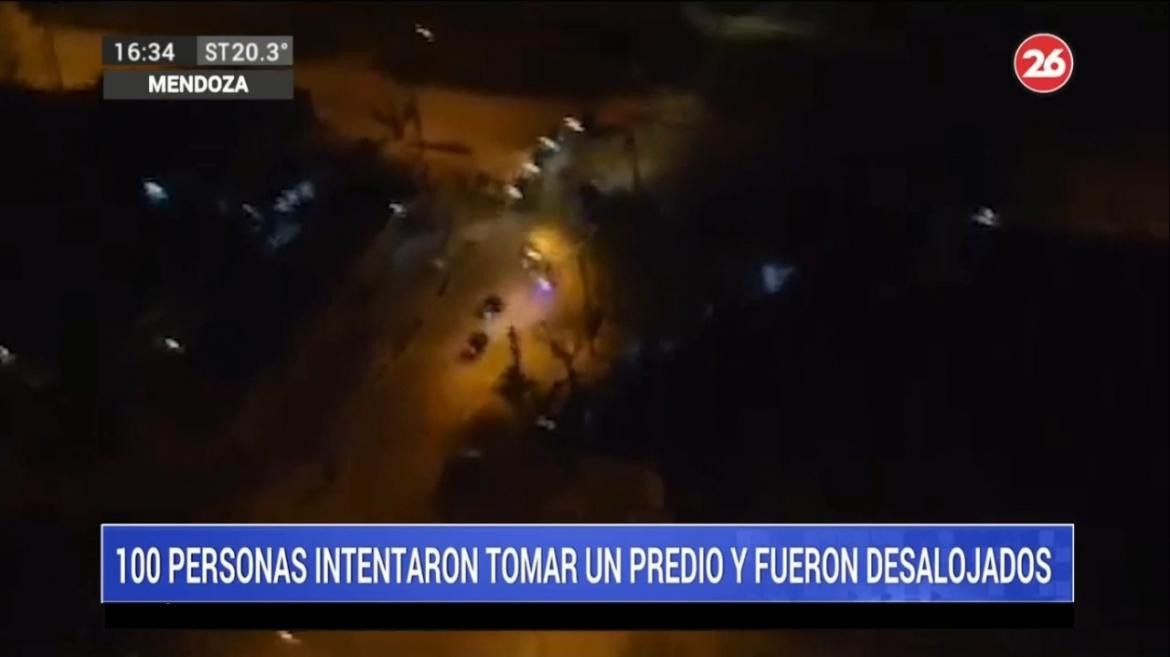 Intento de toma de predio y desalojo en Guaymallén, Canal 26