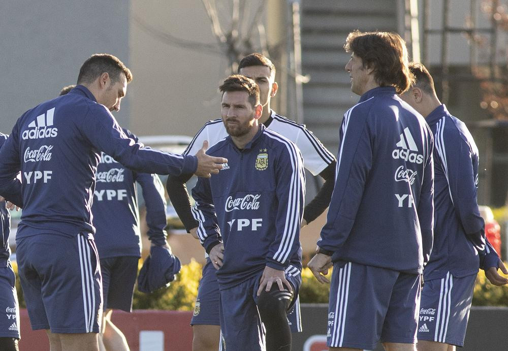 Scaloni y Messi, Selección Argentina de fútbol, entrenamiento, NA