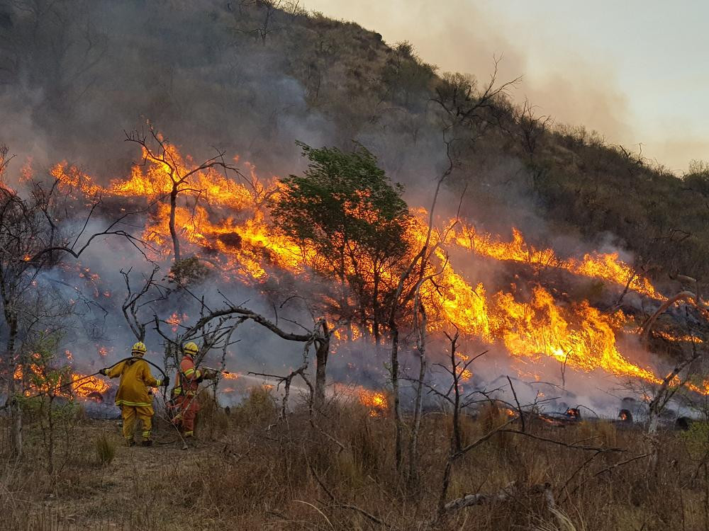 Incendios en Córdoba, quema de pastizales, NA