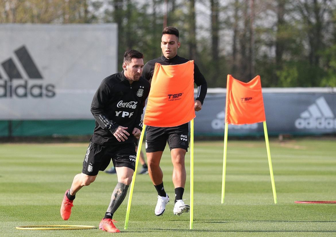 Entrenamiento selección argentina previa Ecuador