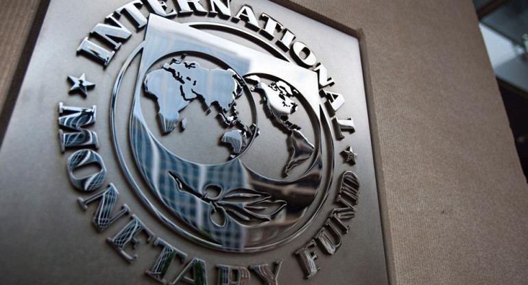 La misión del FMI se reúne con la UIA