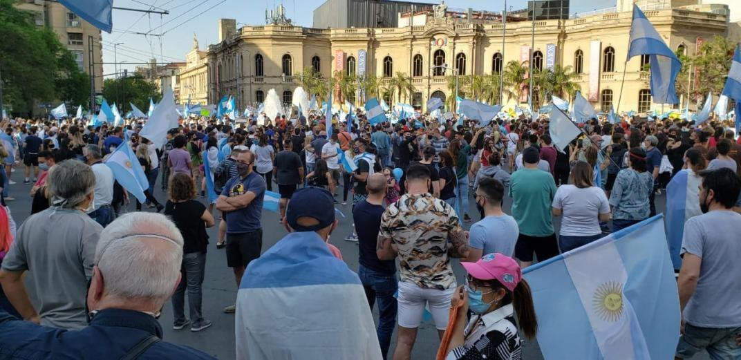 Banderazo en Córdoba