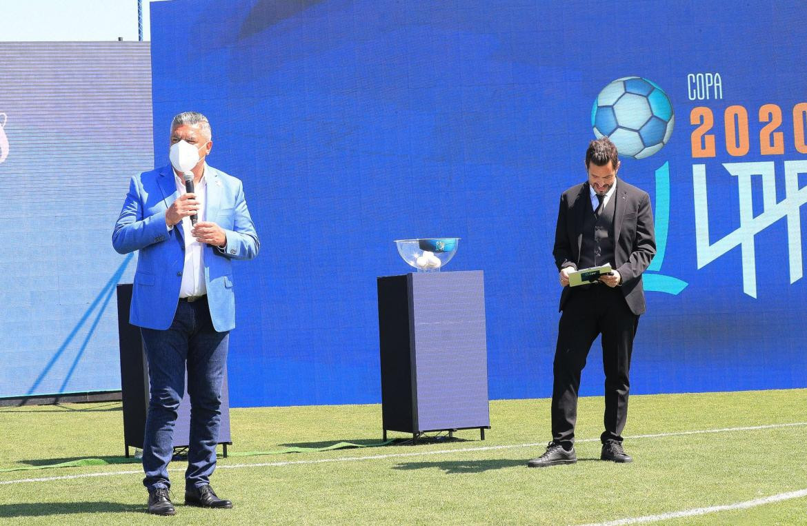 Chiqui Tapia en el sorteo de la Liga Profesional de Fútbol, Foto AFA