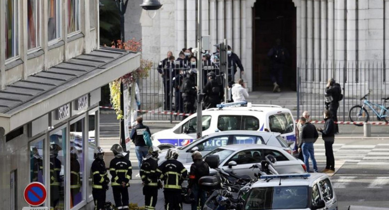 Tres muertos en Francia en un ataque con cuchillo en una iglesia