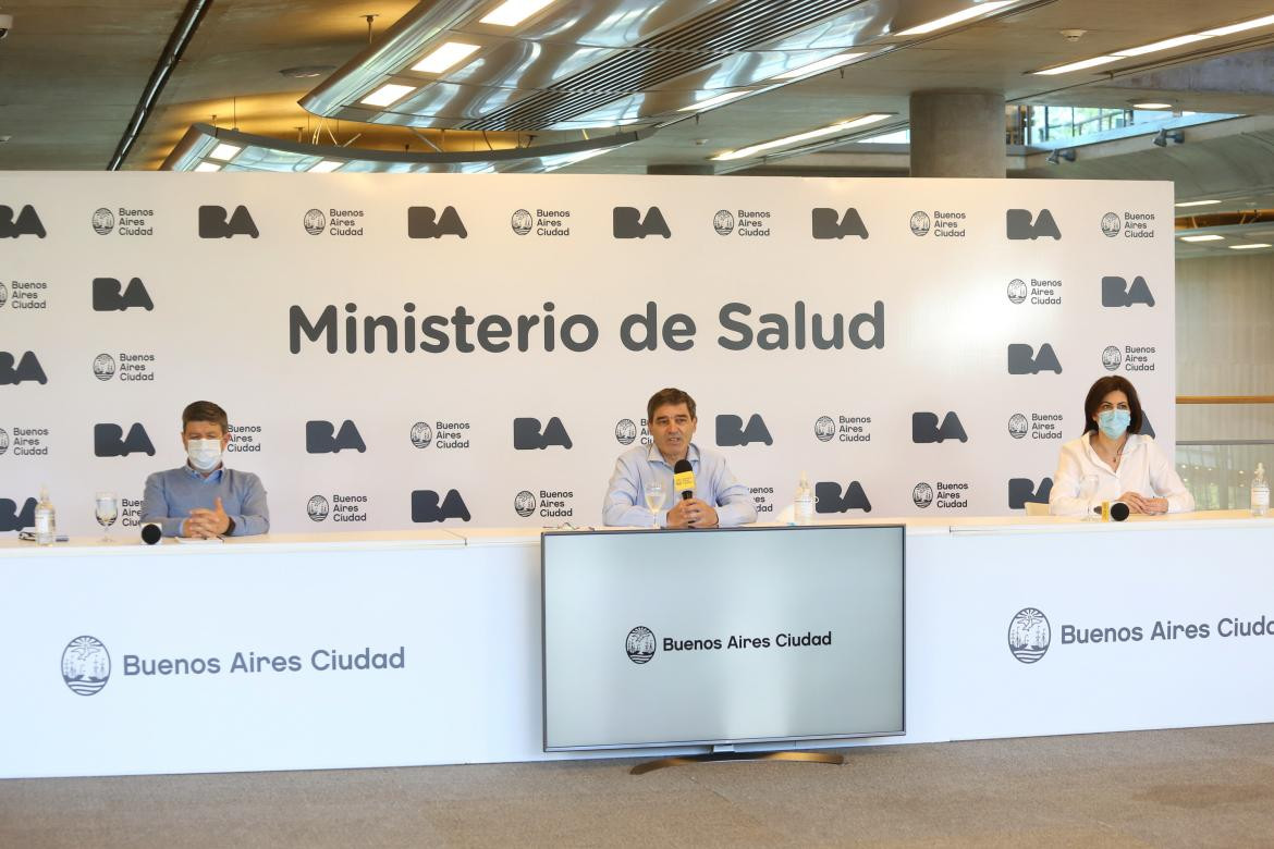 Fernán Quirós, Coronavirus en Argentina, ministerio de salud porteño, NA