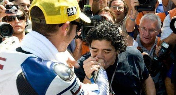 Valentino Rossi y Diego Maradona, Foto Instagram Valentino Rossi