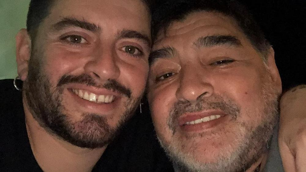 Diego Maradona y su hijo, Diego Junior, Foto: Revista Gente