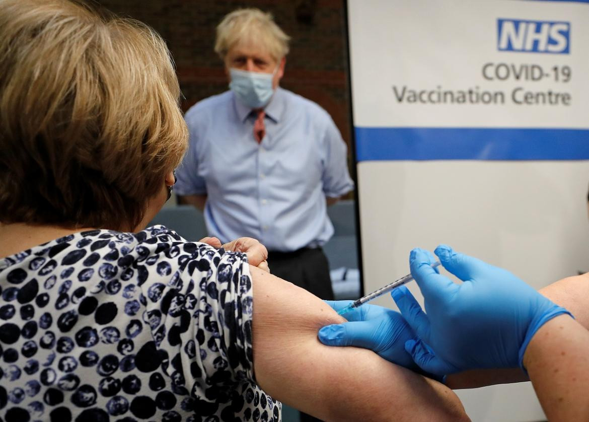 Vacunación Reino Unido DIA 1, Reuters.