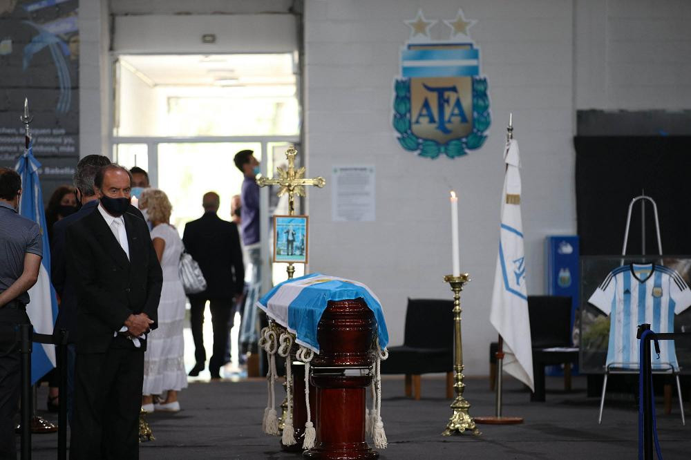 Velatorio de Alejandro Sabella en el predio de AFA