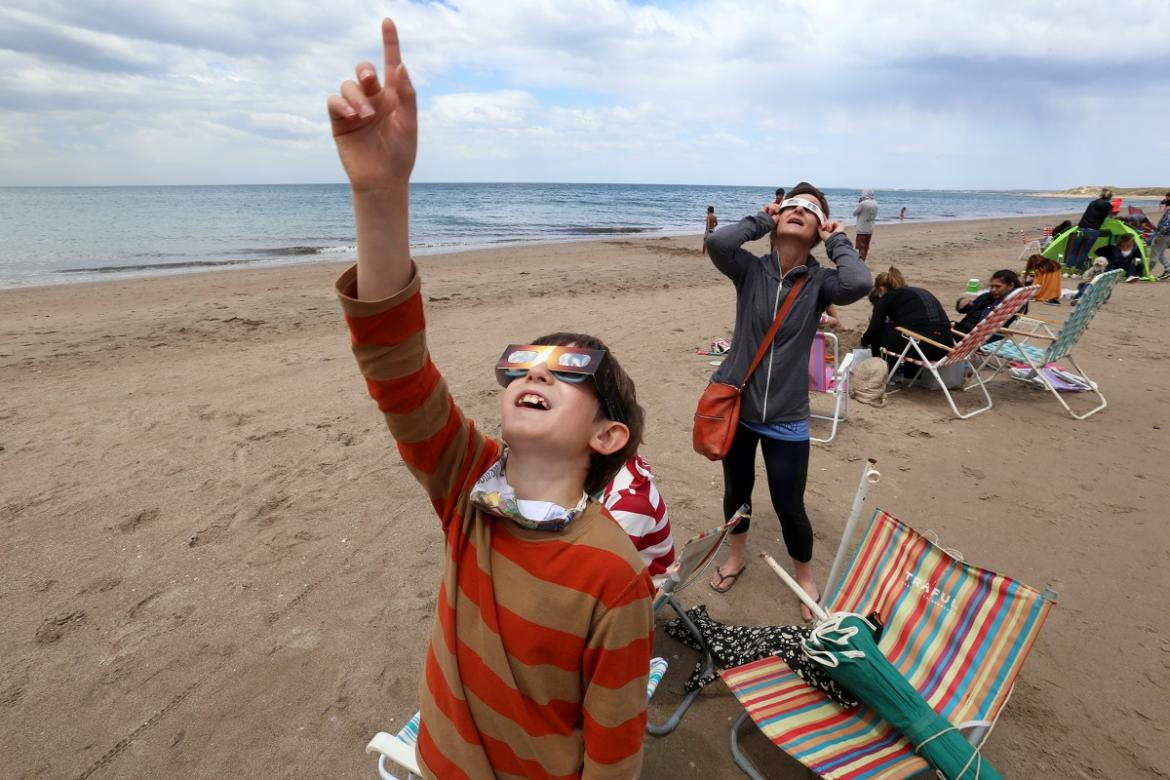 Eclipse solar, Reuters.