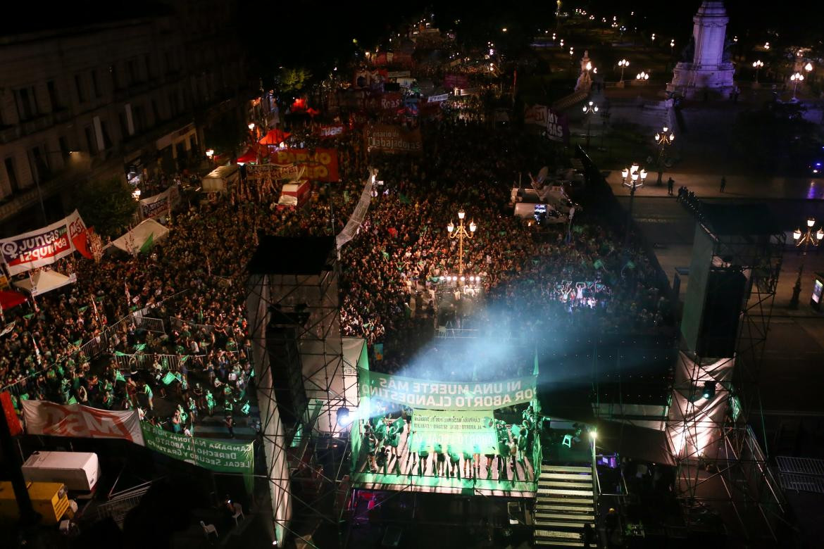 Aborto Legal ya es Ley en Argentina, un día histórico, en fotos, REUTERS