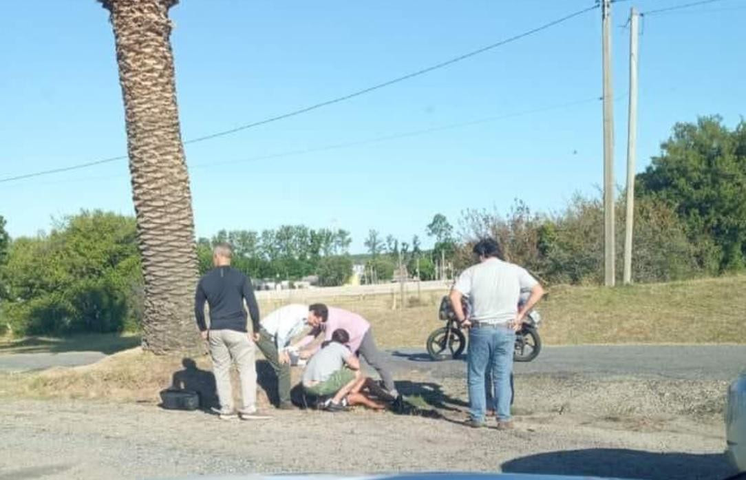 Luis Lacalle Pou asistió a motociclista que sufrió un accidente de tránsito