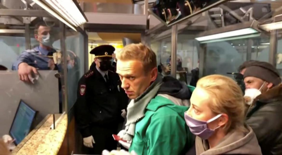 Alex Navalny, principal opositor de Putin regresó a Rusia cinco meses después de ser envenenado y fue arrestado, REUTERS