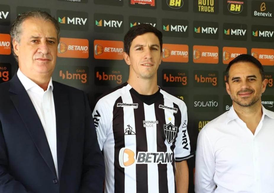 Nacho Fernández, Club Atlético Mineiro, fútbol de Brasil