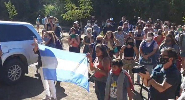 Marcha por pedido de justicia en Villa La Angostura