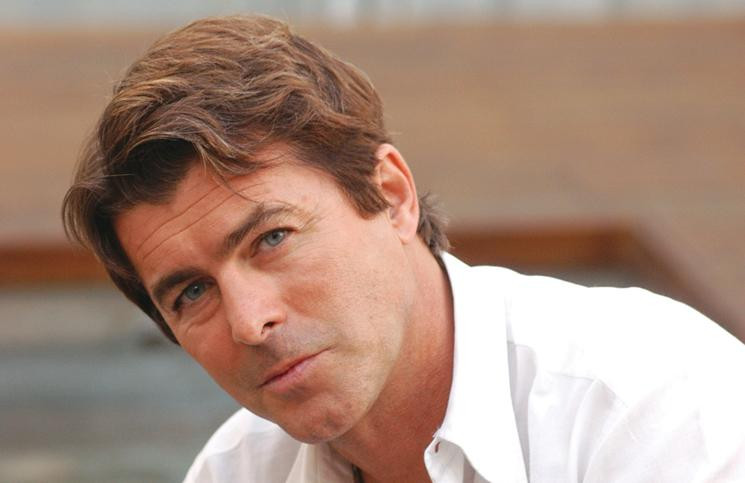 Gabriel Corrado: 