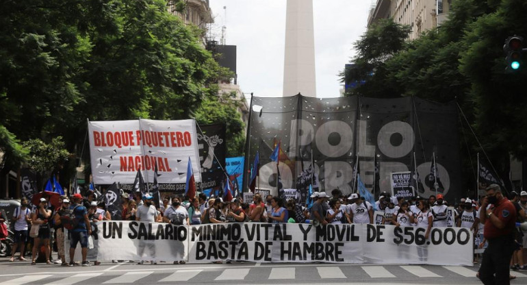 Marcha y protesta en el Obelisco, manifestaciones, NA