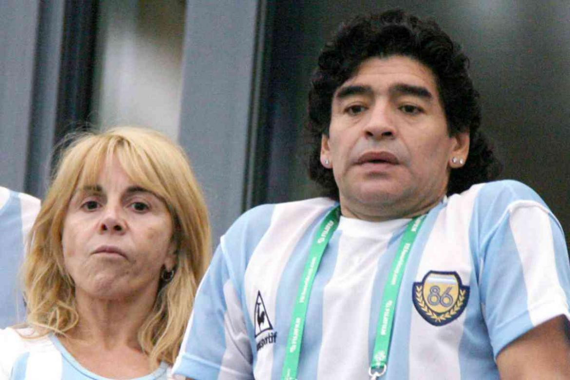 Claudia Villafañe y Diego Maradona, camisetas