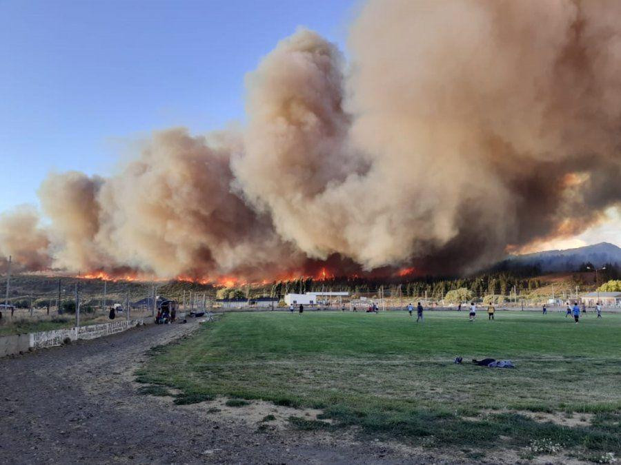 Incendios en la Patagonia, Foto Gentileza Eqsnotas.com.ar