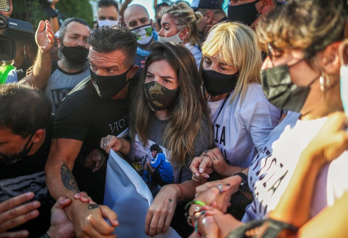 Claudia Villafañe, Dalma y Gianinna Maradona en la marcha por Diego, Reuters.