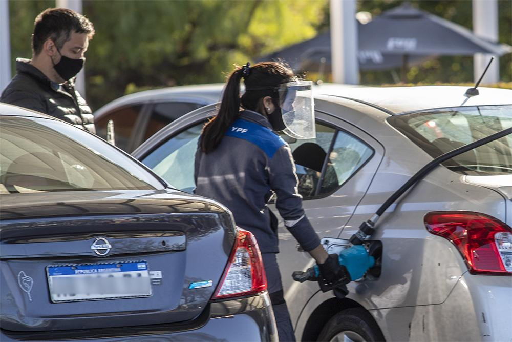 Combustibles, Nafta, estación de servicio, NA