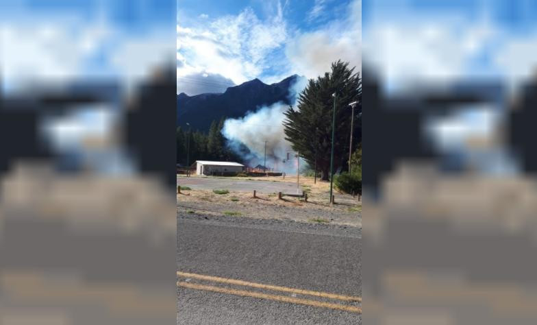 Incendios en la Patagonia, Lago Epuyén, Foto Noticias de El Bolsón