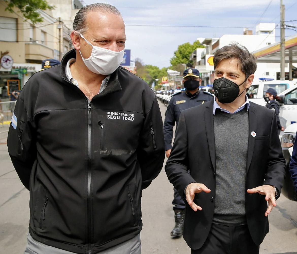 Sergio Berni y Axel Kicillof, Agencia NA