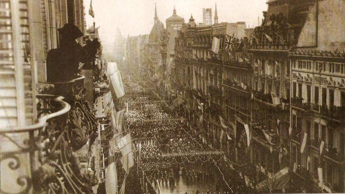 Avenida de Mayo, festejos por el Centenario, turismo, Buenos Aires