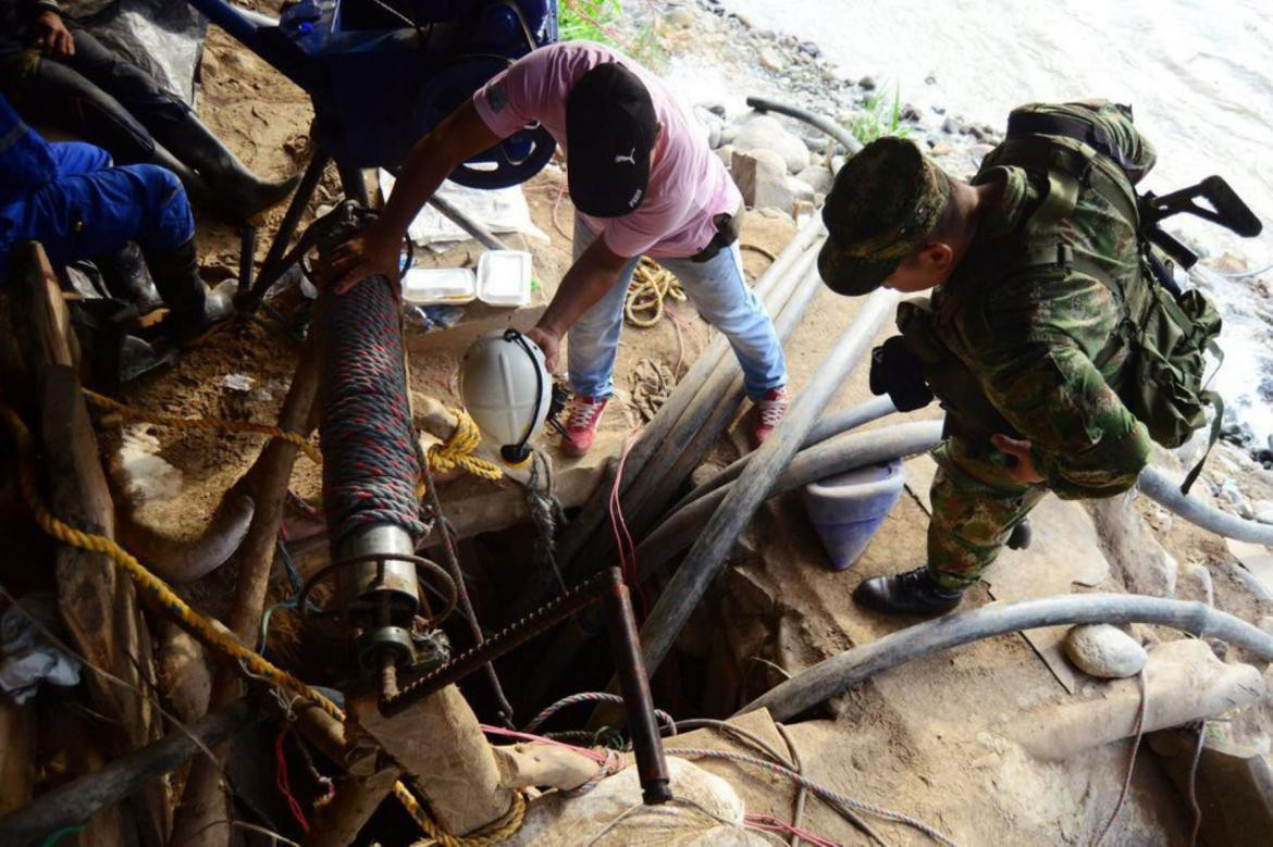 Derrumbe en una mina de oro en Colombia