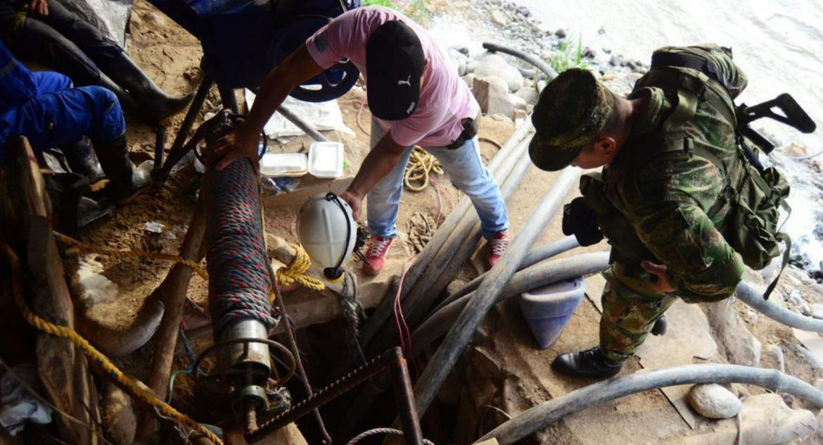 Derrumbe en una mina de oro en Colombia