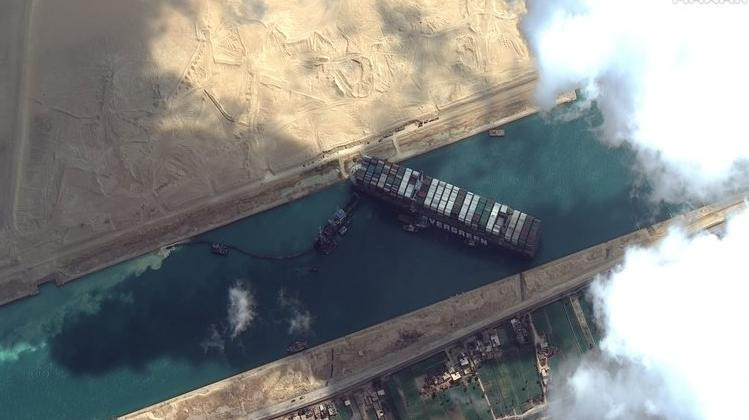 Bloqueo Canal de Suez