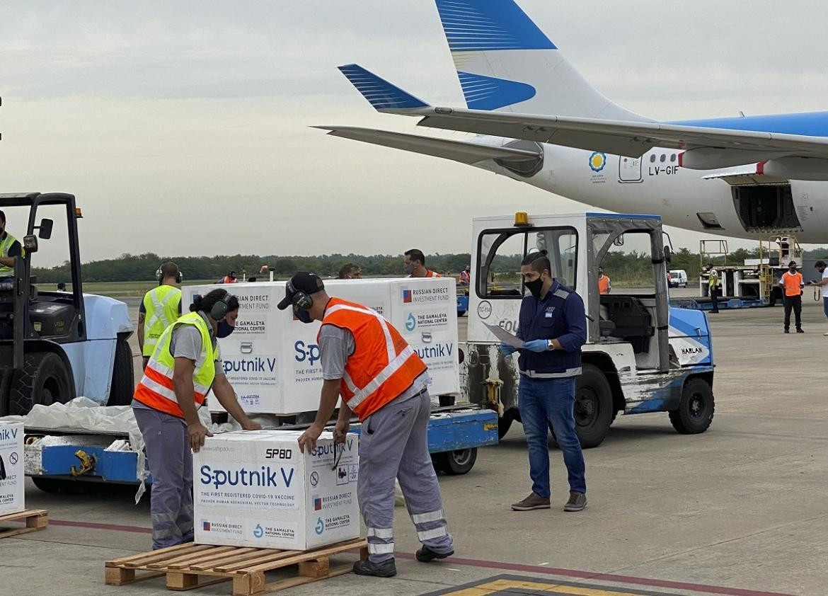 Avión de Aerolíneas Argentina, vacunas por coronavirus, NA