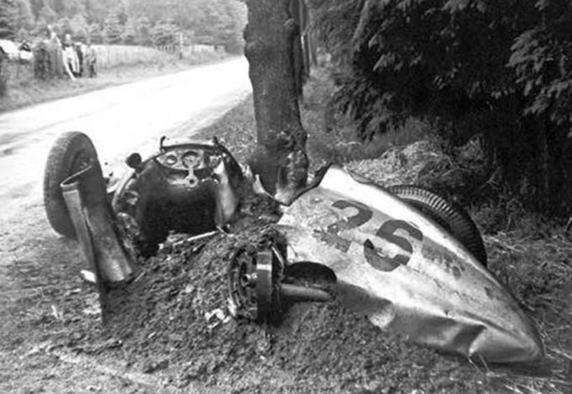 Richard Seaman, Adolf Hitler, nazis, nazismo, tumba, Mercedes Benz, automovilismo, accidente