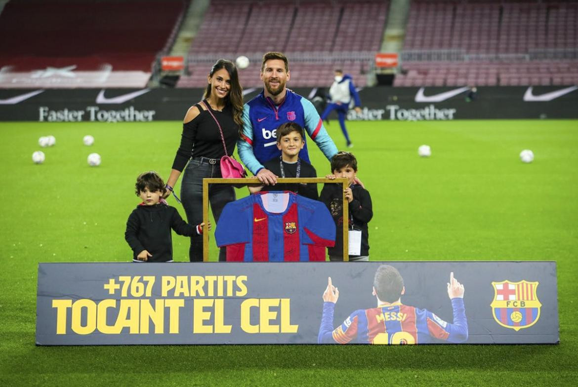 Messi homenajeado en Barcelona, NA.