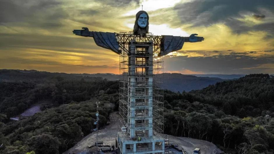 Cristo construcción, Brasil
