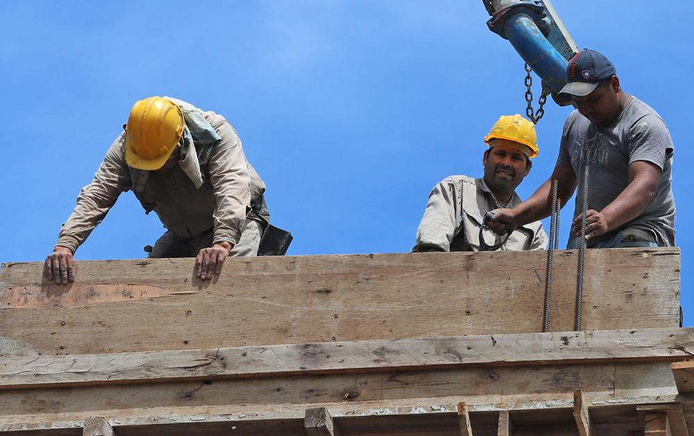 Construcción, obra en construcción, materiales para la construcción, Foto NA